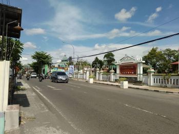 View Merapi, Tanah Kaliurang Km 13 Dekat Kampus Uii Cocok Villa