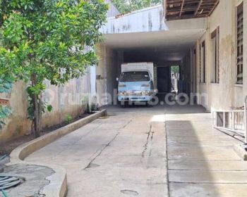 Rumah hitung harga tanah mainroad Gatot Subroto