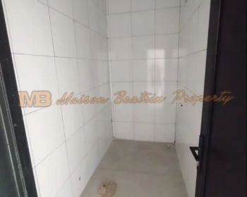 RUMAH BARU MINIMALIS EKSKLUSIF DI PRAJA DALAM, KEBAYORAN LAMA