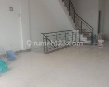 Di Sewakan Ruko Boulevard Hijau, Harapan Indah Bekasi