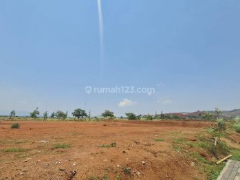 Kavling Luas Siap Bangun Diarea Keren Kota Baru Parahyangan, Bdg