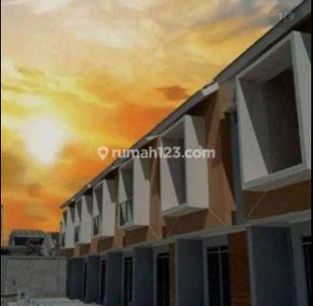 Rumah Di Jual 2 Lantai Dekat Ke Stasiun Krl Di Bekasi Utara