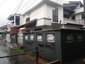 Rumah 2 Lantai Bagus Di Duren Sawit Indah Hook, Jakarta Timur
