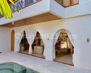 Villa 3 Br Berawa Luxury Villa Modern Minimalist