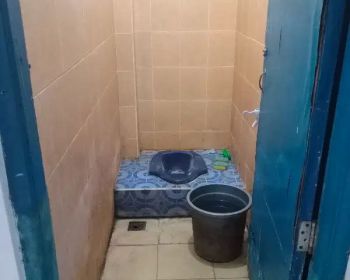 Dijual Kost kostan 76 kamar + kios di Kutek UI Depok