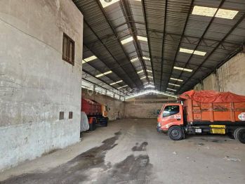 Gudang Di Jalan Raya Narogong Kota Bekasi