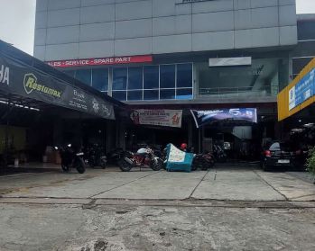 Ruang Usaha di Jl KH Sholeh Iskandar, Cibadak, Tanah Sareal