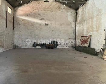 Ex kantor dan gudang sidoyoso hit tanah