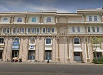 Di sewakan ruko 4 lantai dengan harga termurah