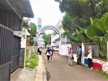 Dekat Stasiun Cikini Tanah Menteng Jakarta Depan Kampus Ubk