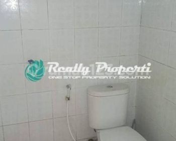 Rumah Luas 1 Lantai dengan 2 Carport di Ratna Jatibening