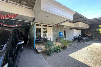 Rumah Manyar Tirtoyoso Surabaya Harga Murah Lie.a147