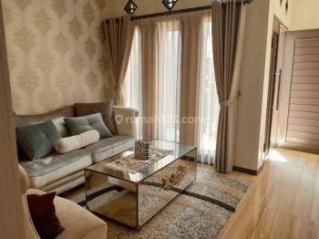 Rumah bagus ada kolam renang di komplek setra murni