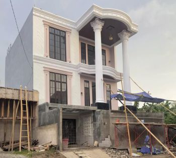 DI JUAL RUMAH MEWAH DI MAKASSAR, DEKAT KAMPUS STIEM