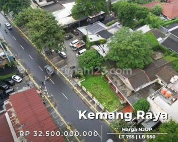 Rumah Hiung Tanah di Kemang Jakarta Selatan