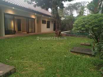 FOR RENT SINGLE HOUSE PRESTIGIOUS AREA + SWIMMING POOL GOOD CONDITION @PONDOK