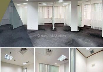 Disewa / Dijual Office Space Semi Furnish Kuningan Jakarta Selatan