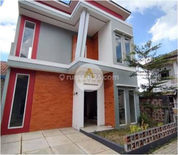 Rumah 2 Lantai bagus di Jl cimareme siap huni Bandung barat