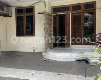 Rumah Murah di Danau Sunter Utara, Jakarta Utara 2 Lantai SHM  hadap Selatan