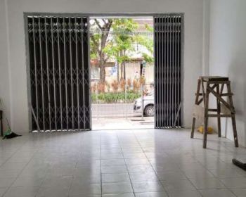 Baru gress Dijual Ruko klampis semolo 3 lantai