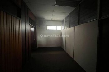 DISEWAKAN RUMAH BARU DEKAT JALAN RAYA PAMULARSIH SEMARANG