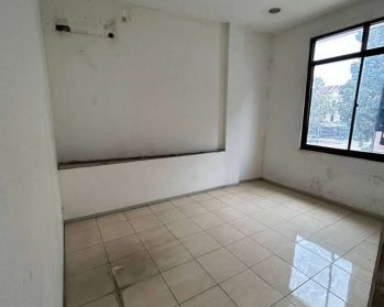 dijual 4 ruko rendeng hitung tanah saja di mainroad bkr
