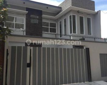 Rumah 2 Lt di Komp. Setiabudi Regency, Jl. Sersan Bajuri, Bandung