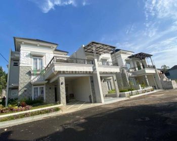 Villa Mewah Strategis 3 K M Istana Cipanas Dan 12 K M Puncak Pass