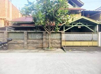 Rumah di daerah sawangan depok LT 315m2 SHM