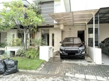 Dijual Rumah Moca Verbana Dian Istana Wiyung Surabaya Barat (S419)
