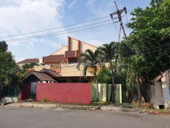 559. Jual Sewa Rumah Darmo Permai Timur Strategis Surabaya