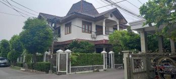 Rumah Hook Strategis di Taman Galaxy Taman Gigi Bekasi Selatan