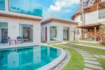 thumbnail-for-rent-luxury-villa-modern-in-oberoi-seminyak-9