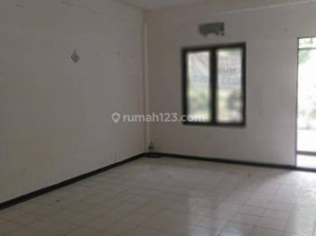 Disewakan Ruko Di Manyar 2 Lt