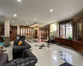 DIJUAL RUMAH DI CILANDAK DEKAT SEKOLAH AL JABAR JAKARTA SELATAN (2 Men