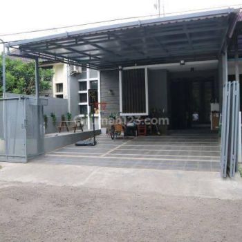 Rumah Nyaman Siap Huni Dalam Kawasan Elit Batununggal