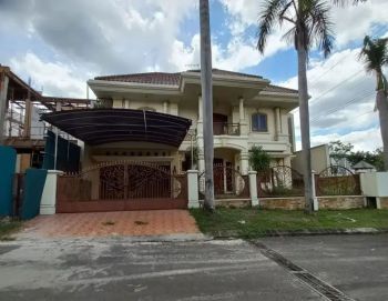 Rumah Second siap huni Pakuwon indah villa bukit indah
