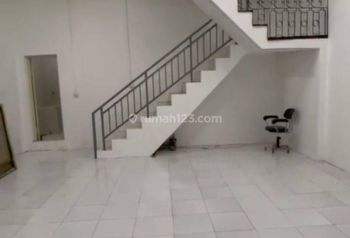 Ruko Disewakan Cocok Untuk Usaha Strategis di Jalan Abc Bandung