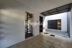 thumbnail-rumah-mewah-royal-residence-1