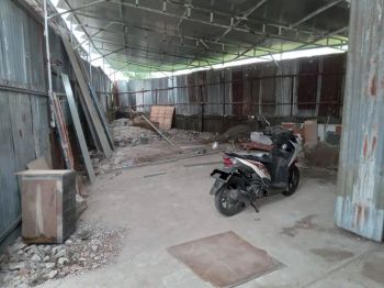 DISEWAKAN GUDANG (TOMANG) LUAS TANAH 85m2 KOSONGAN BISA AKSES 2 MOBIL