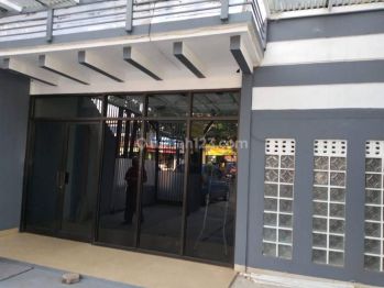 Ruko Disewa Strategis 2 .5 Lantai di Area Jalan Suci