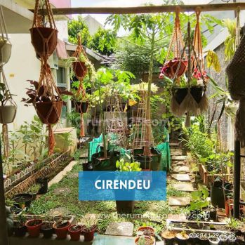 Rumah 2 Lantai Dalam Komplek Dekat Kampus Uin Cirendeu Tangsel
