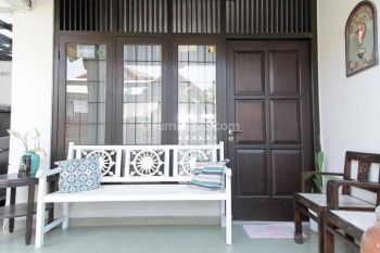 Dijual rumah sutorejo siap huni 2 lantai