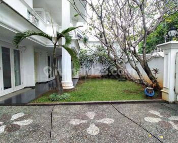 Rumah Mewah Taman Luas Ada Pool Dan Paviliun Kemang Jaksel