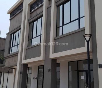 Disewakan Ruko Millenial Blok C Dengan 3 Lantai di Pik 2