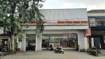 Gudang Raya Panjangjiwo, Strategis