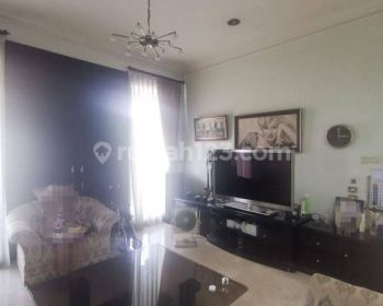 DIJUAL Rumah Sudah Renovasi Semi Furnished di Katamaran Indah PIK