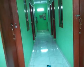 Sedia kost untuk putri lokasi strategis