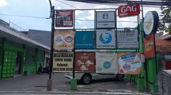 DISEWAKAN TEMPAT USAHA, LOKASI STRATEGIS, DEPAN KAMPUS UBAYA