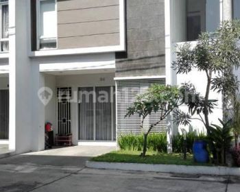 Rumah Komplek Nuansa Indah Ciparay Terusan Buah Batu Deket Tol